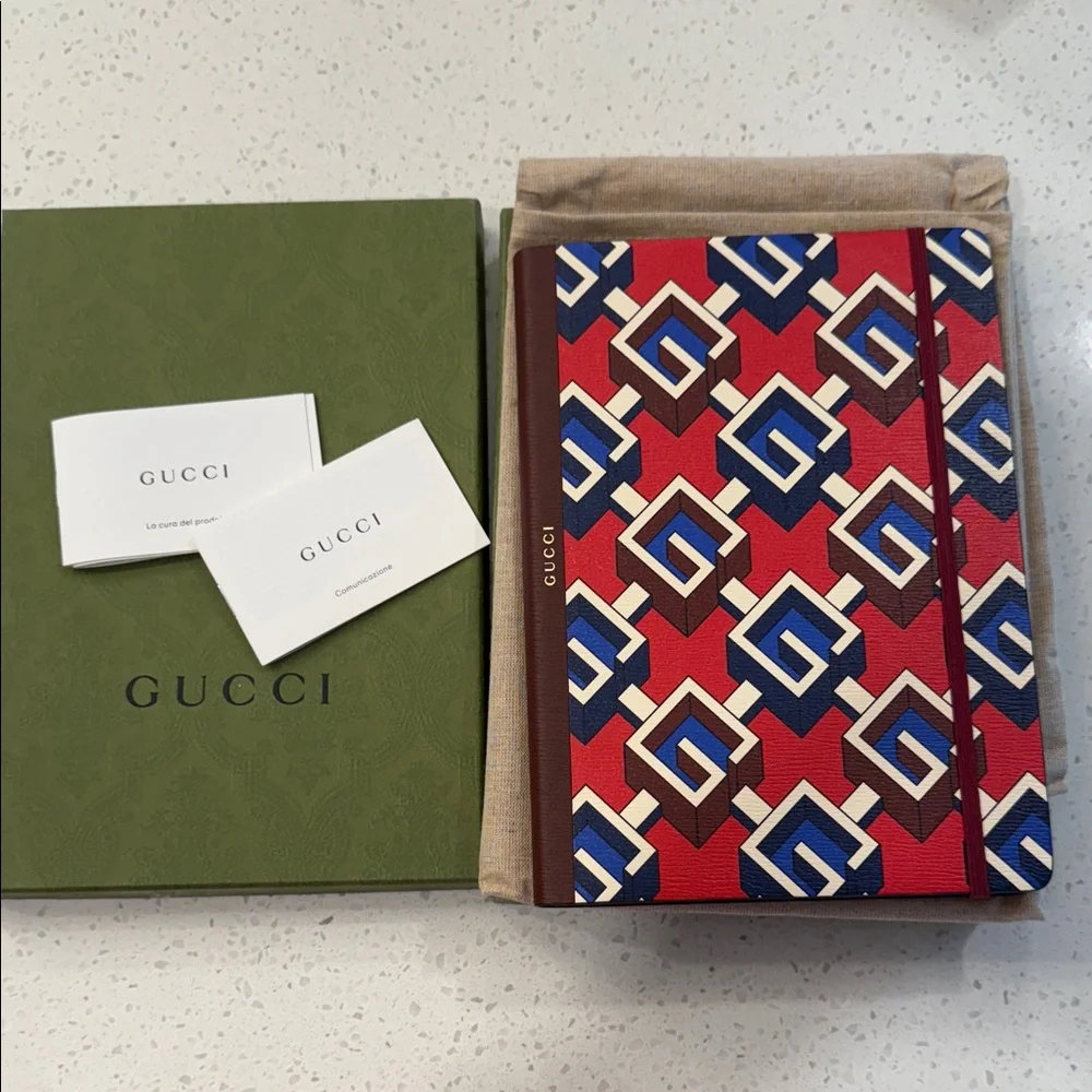 Gucci Red and Blue Graphic lifestyle Notebook authentic Gift Set - Picture 1 of 10